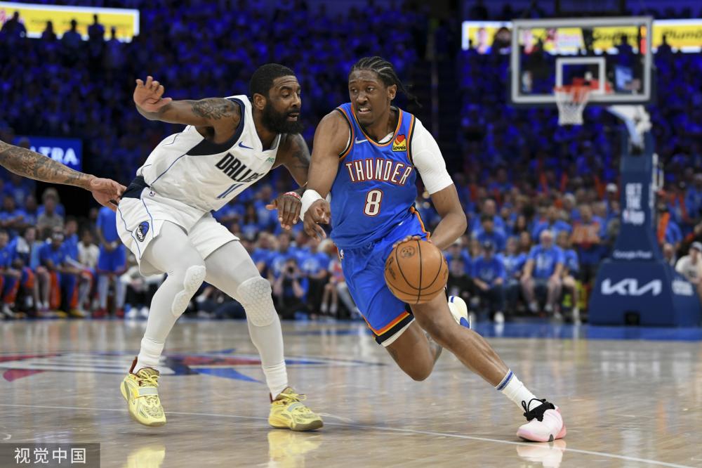 在挺举环节 在挺举环节